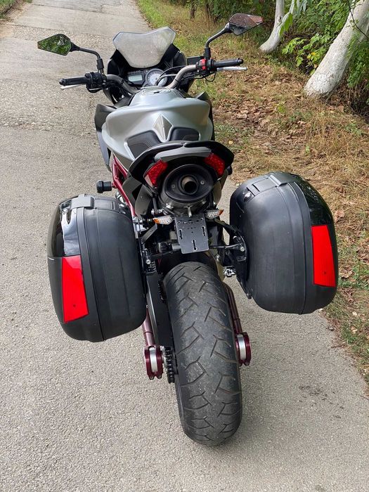 Vând motocicleta Benelli sau fac schimb cu masina