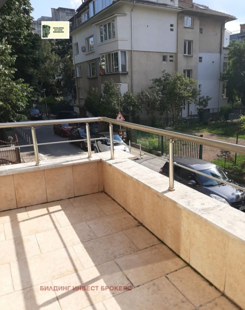 Дава се под наем Тристаен апартамент в София, Лозенец - 100 кв.м за 816 € - Снимка #8