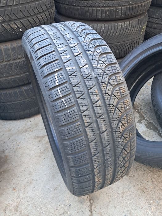 1xAnvelopa second iarna 235 50 R19 Pirelli PzeroWinter 7.3mm 2023