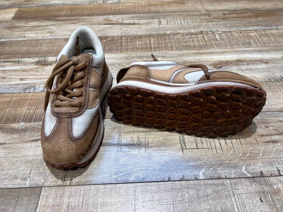 Кроссовки из натуральной кожи