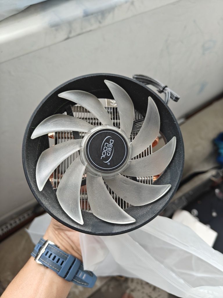 Продам кулер на ЦП deepcool lga 1700