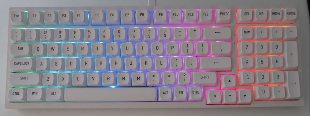 Клавиатура игровая механическая белая zone 51 garnet