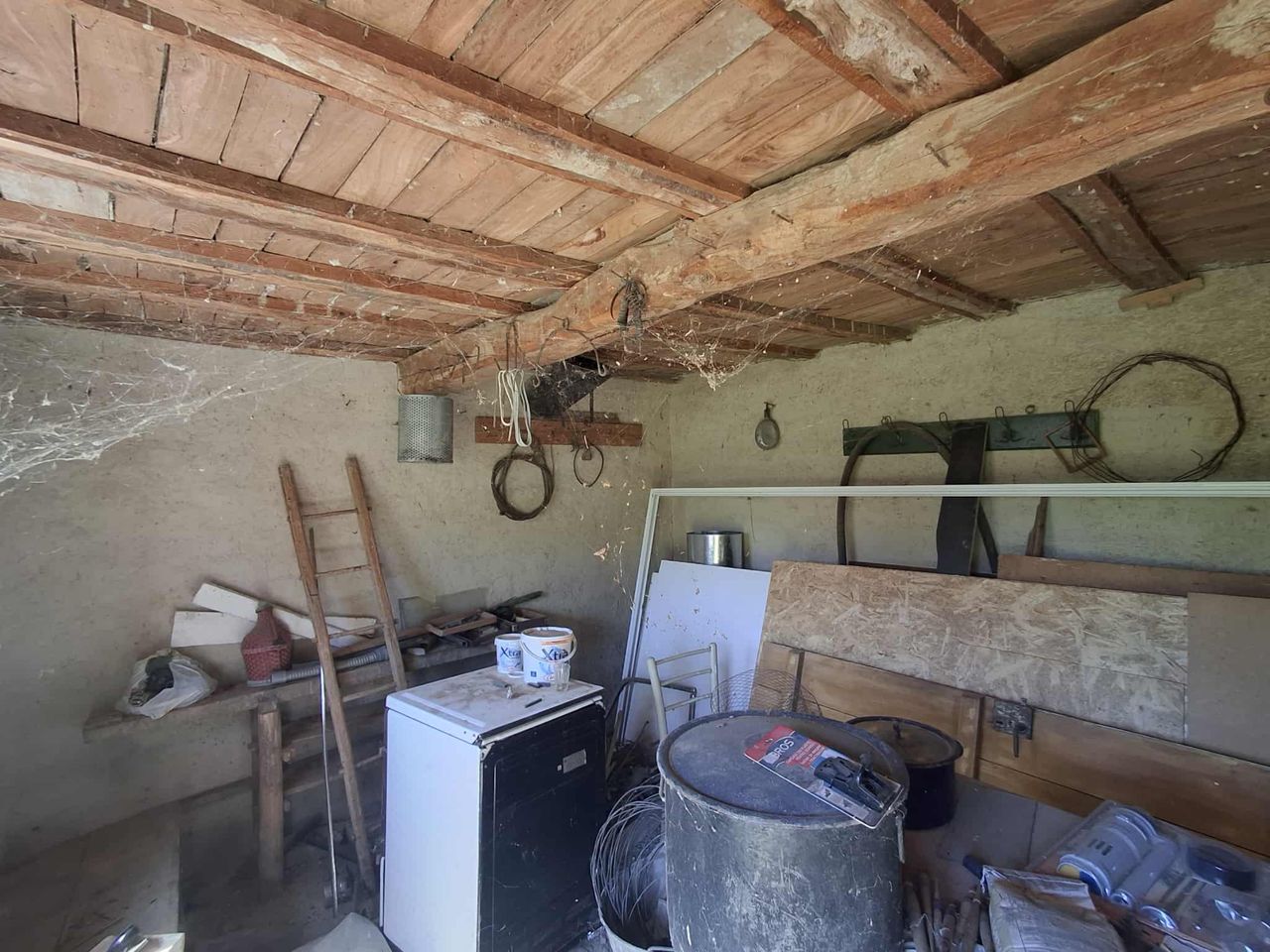 Продава се Къща в с. Хотница, Област Велико Търново - 1 кв.м за 35000 €/кв.м - Снимка #9