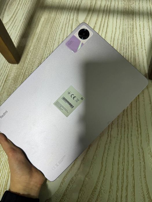 Redmi plansheti ranglari chiroyli