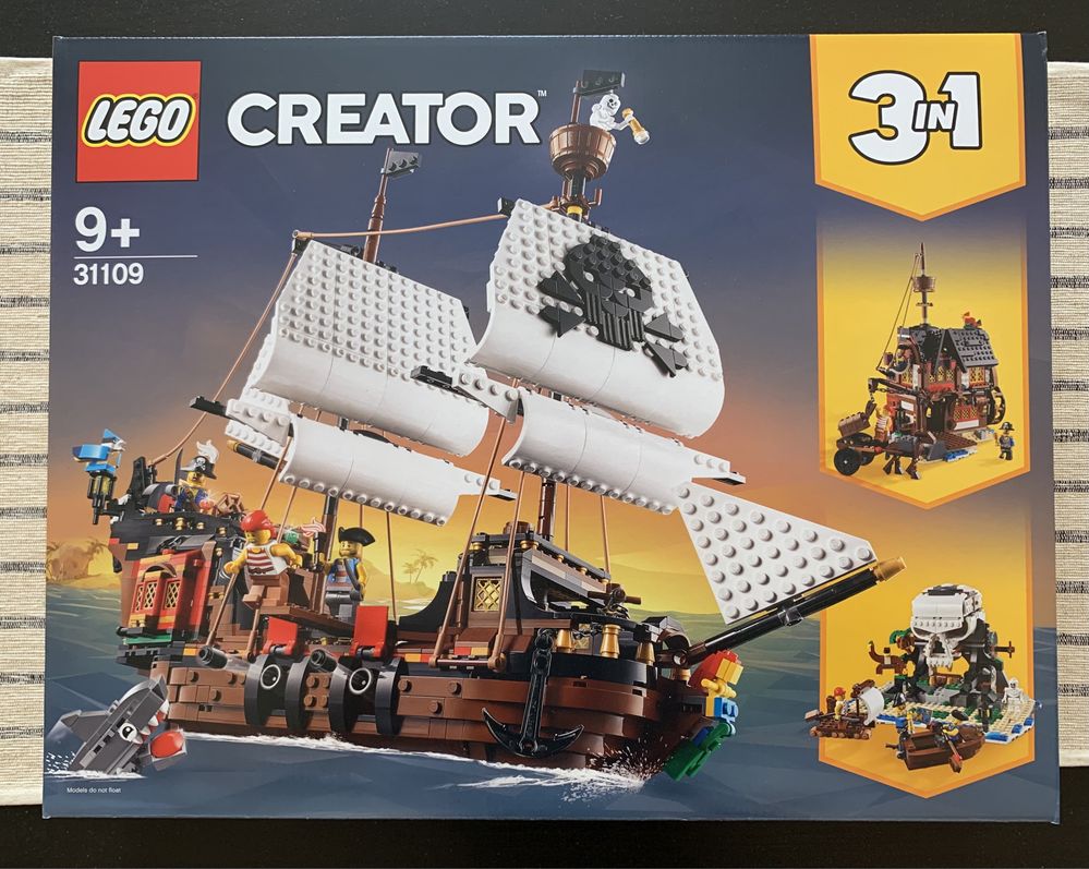 LEGO® Pirates 31109 3в1 Пирати 21322 Barracuda Bay