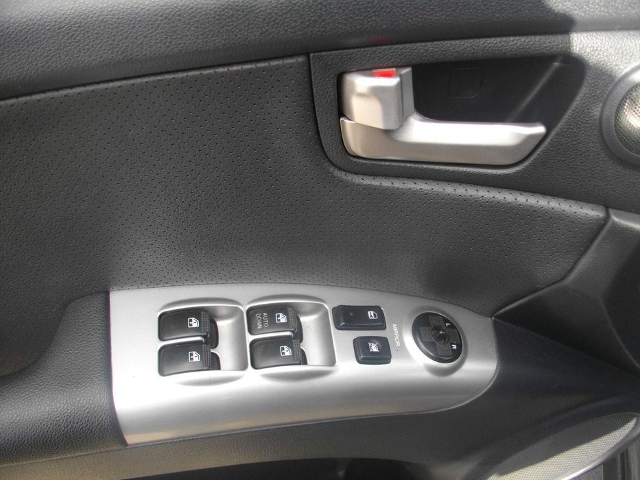 KIA SPORTAGE-2,0i-LPG-4Х4-Газ/Бензин-104к.с-180000км-2008-КИА СПОРТИДЖ