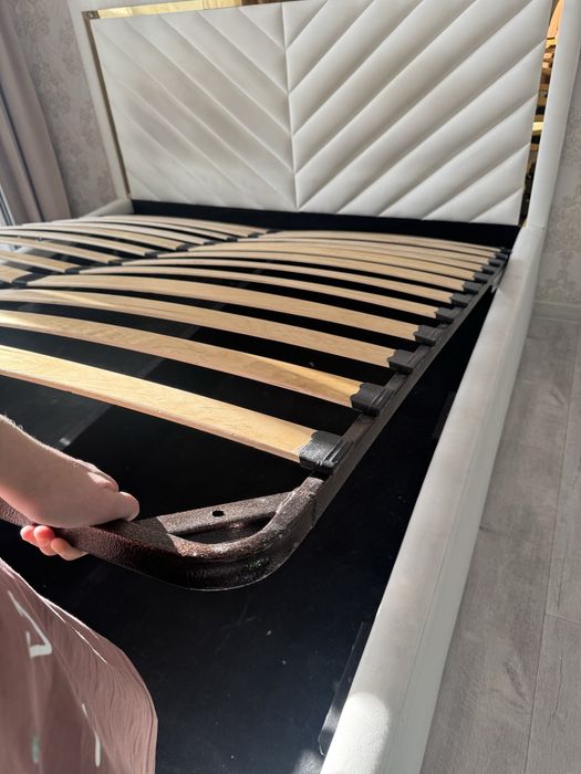 Кровать 2/200 СРОЧНА торг