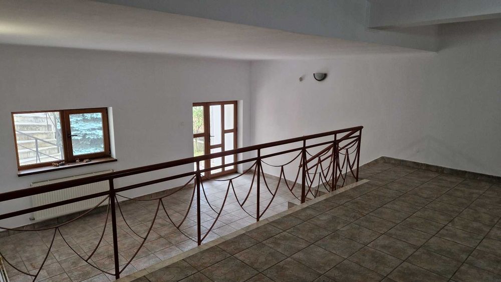 Imobil stradal, stadion Pitesti, pretabil diverse activitati