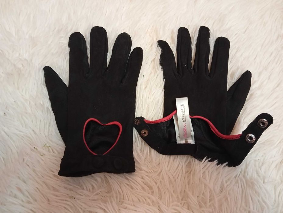 Перчатки фирменные из натуральной замши