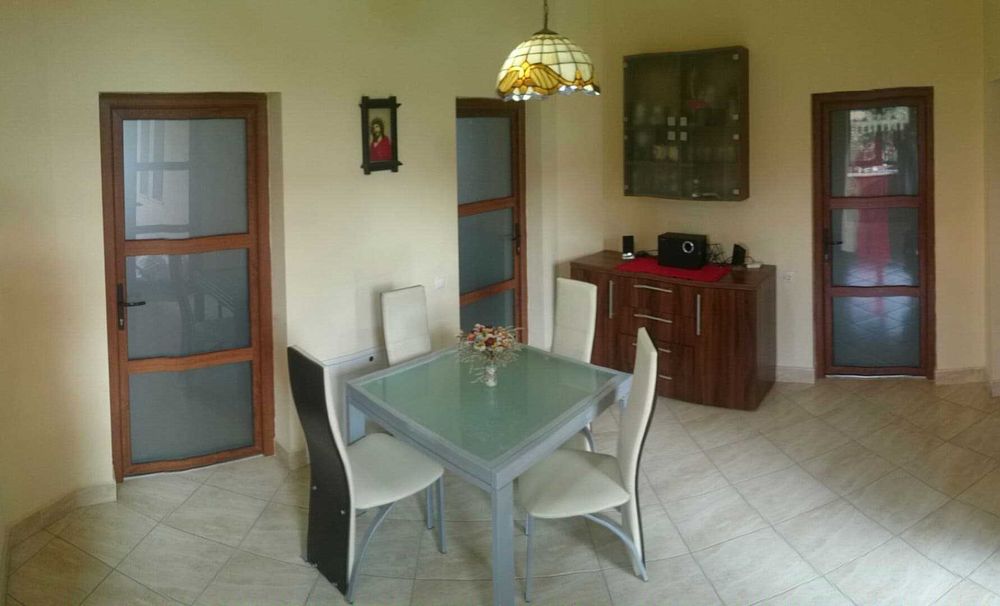 Casa vis-a-vis de Piata Mare