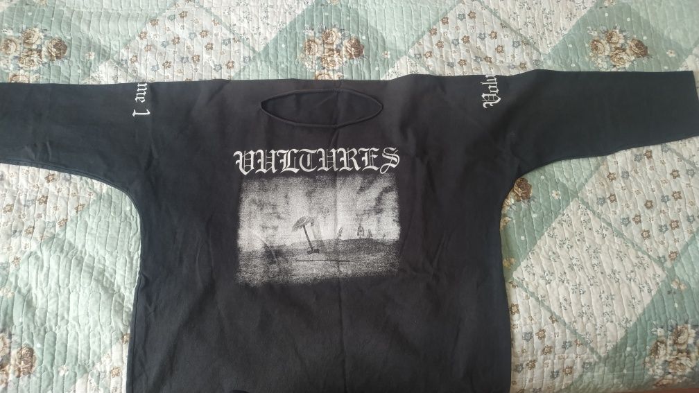 Лонгслив Vultures