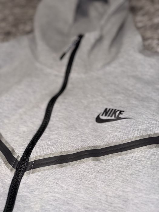 Оригинален Nike tech fleece