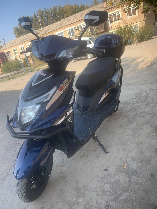 Elektro skuter:Largo Motors