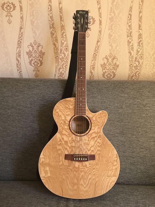Акустическая/Элитная гитара
