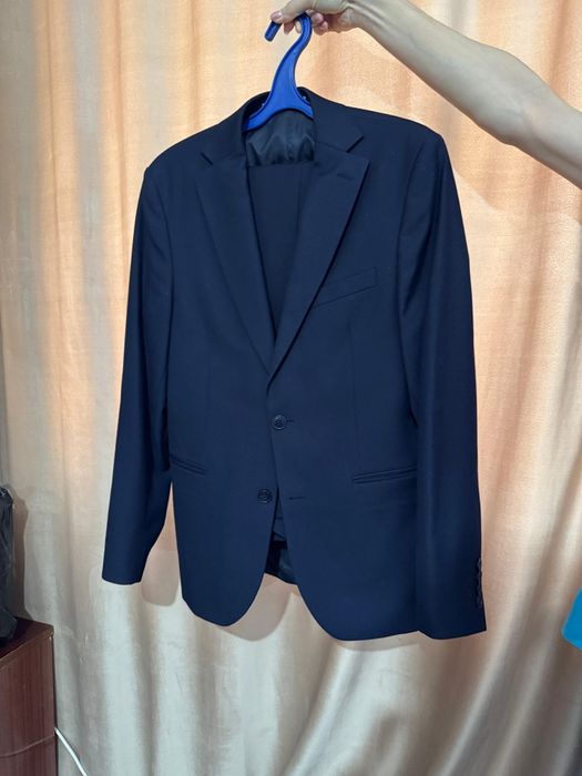 Продам мужской костюм