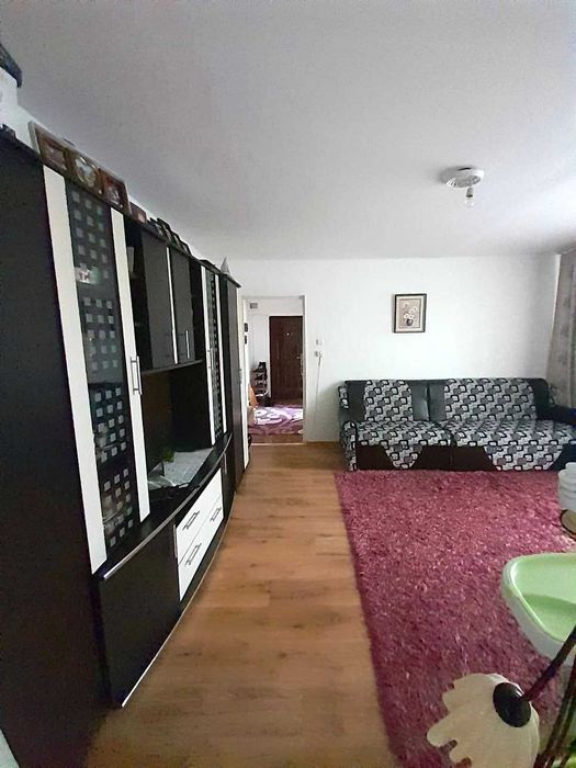 Vand apartament 2 camere