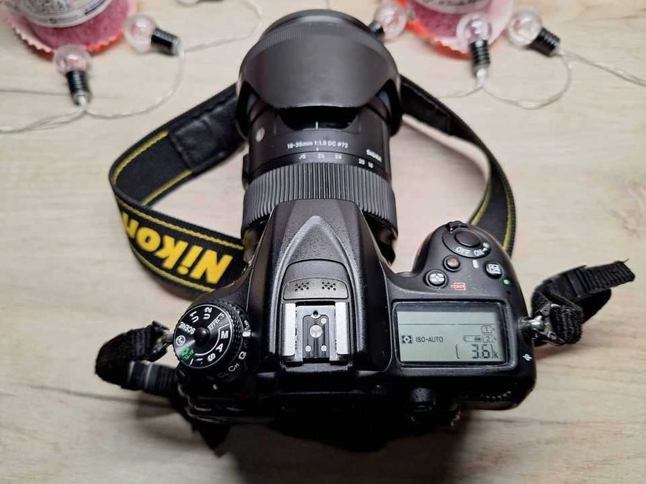 Vând Sigma 18-35 f1.8 compatibil NIKON d7200
