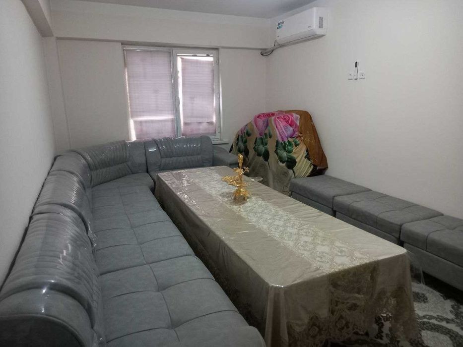 Андижон ш, қўшариқ 4 уй
7 этажли дўм, 1 этаж, 3 хона 74 кв сотилади