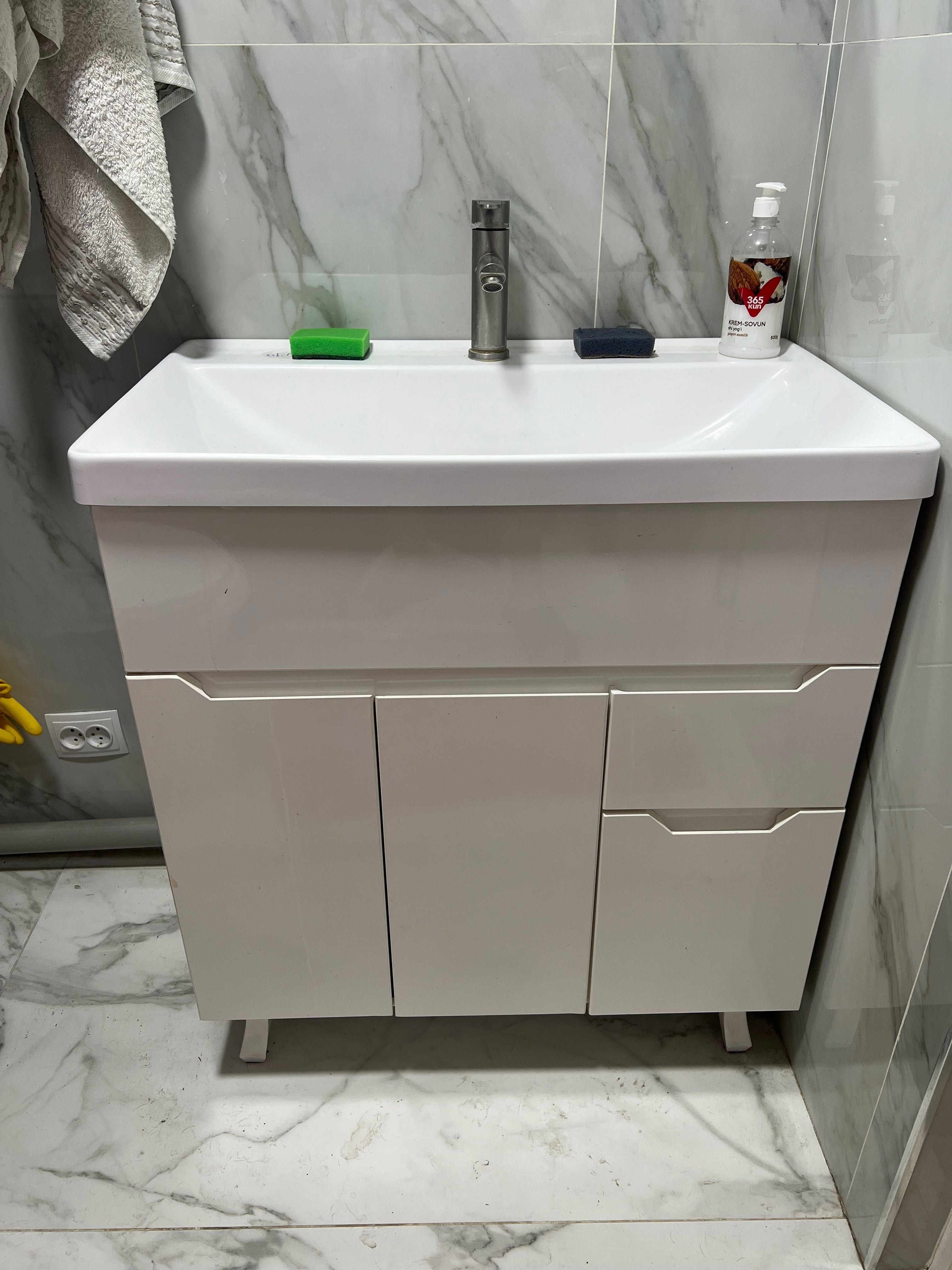 Продается умывальник б/у