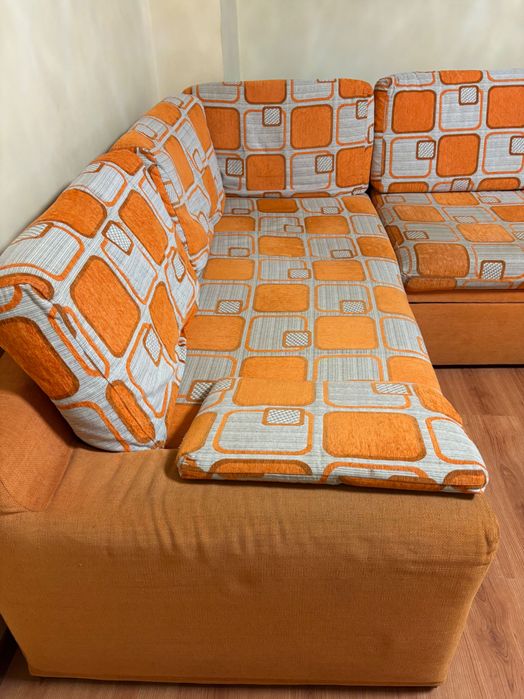 Ъглов диван за хол