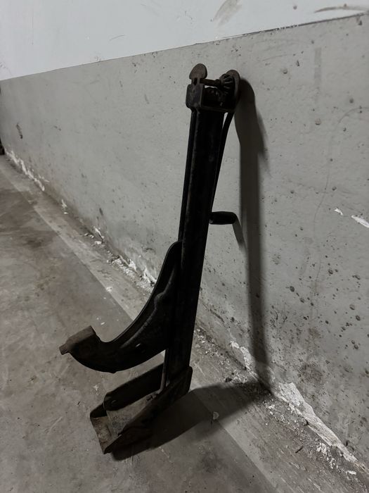 Домкрат оригинал БМВ Е34