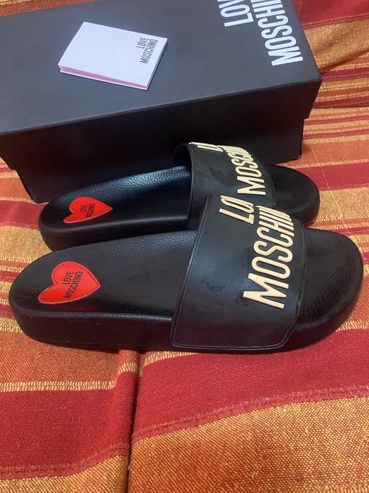 Papuci originali MOSCHINO