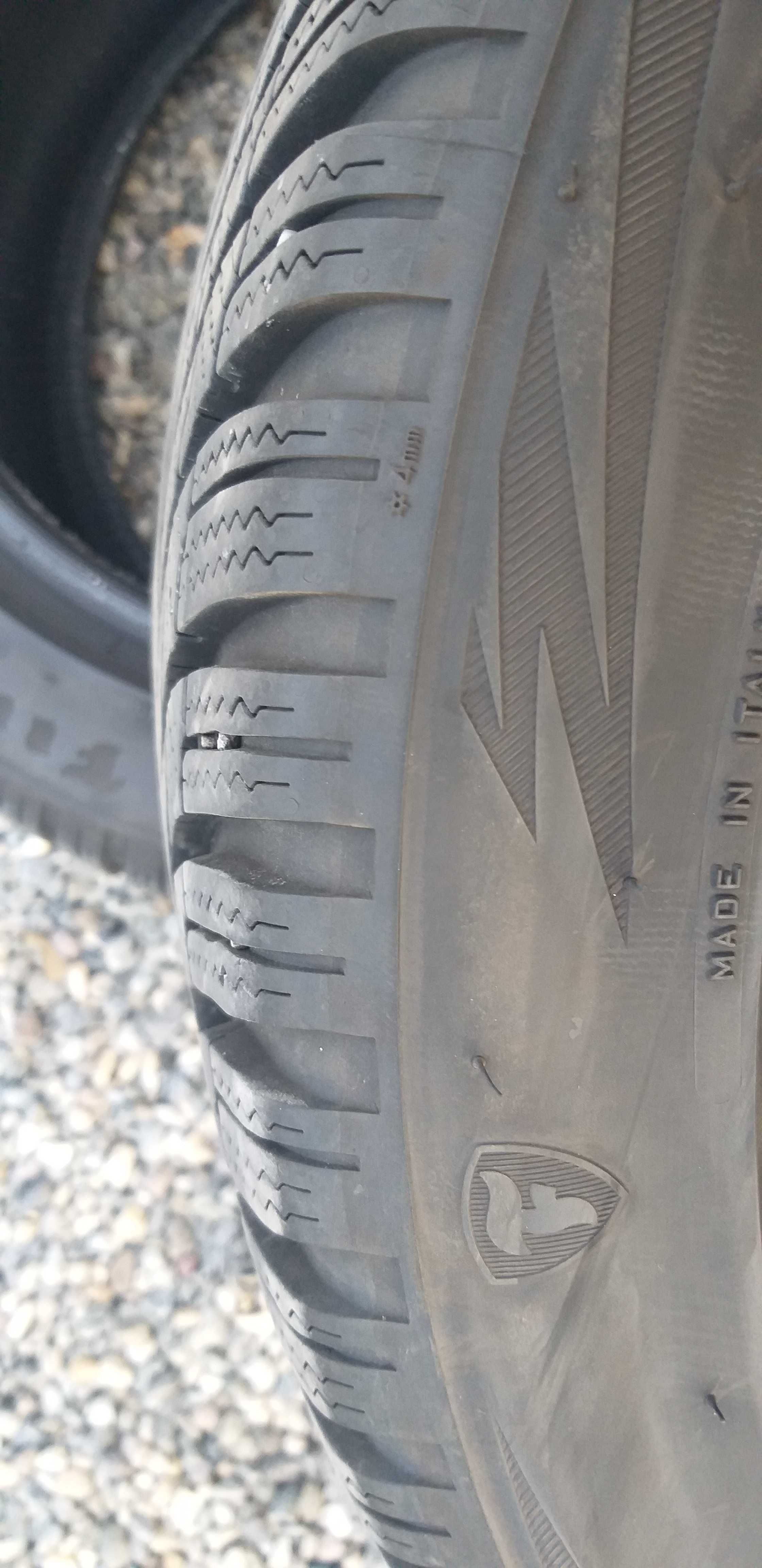 Anvelope iarna 235/45 R18