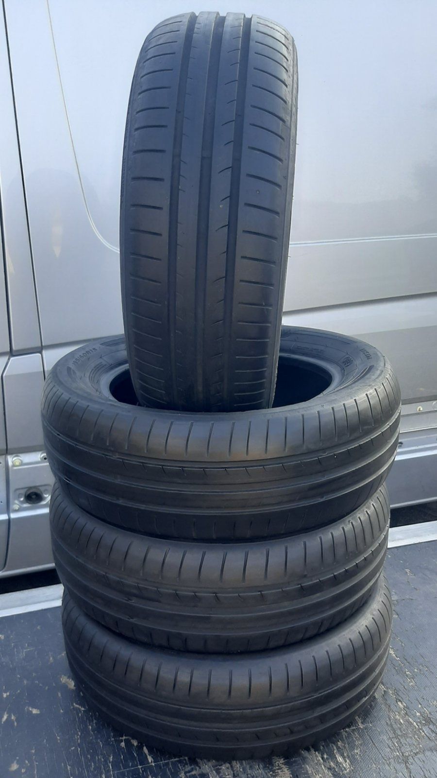 4 броя летни 195 60 15 Dunlop 7mm перфектни