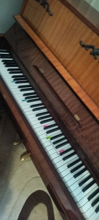Пианино продам хорошее