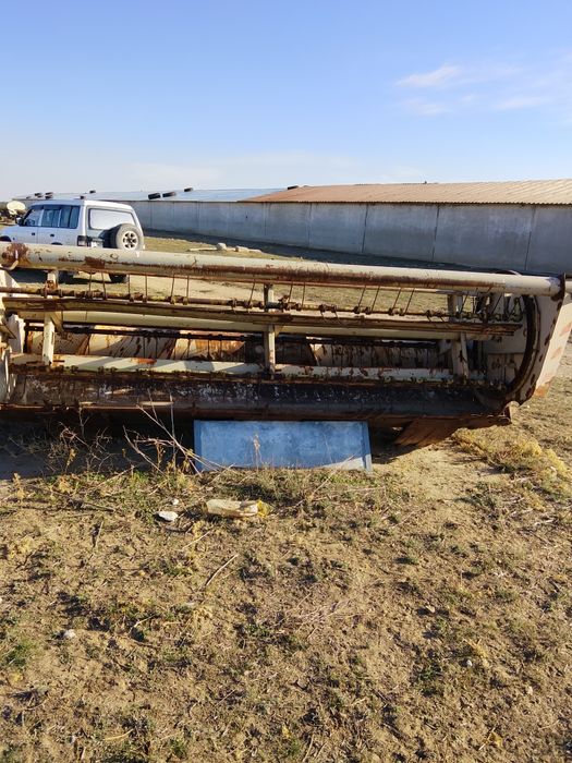 Продам прицепную жатку, ширина 2.5м , состояние как на фото,