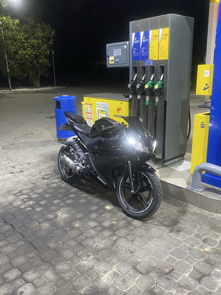 Vand Yamaha Yzf R-125 2011