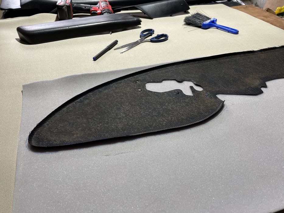 Retapitare / Recondiționare fete uși auto