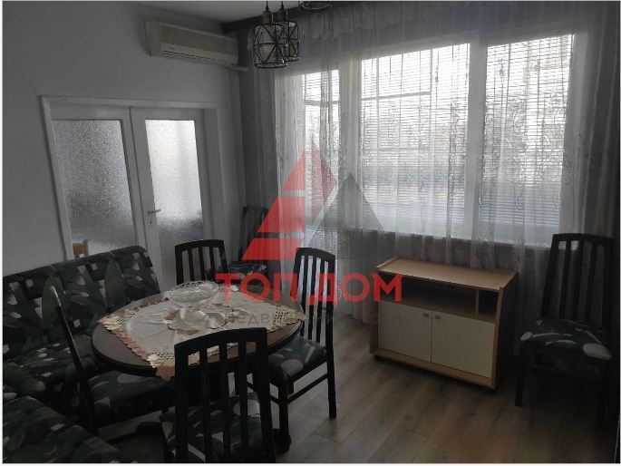 Дава се под наем Тристаен апартамент в Варна, Колхозен пазар - 80 кв.м за 459 € - Снимка #1