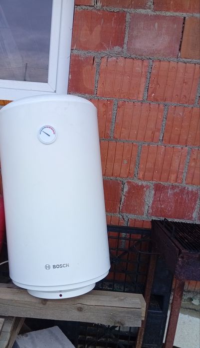 Vând boiler electric Bosch