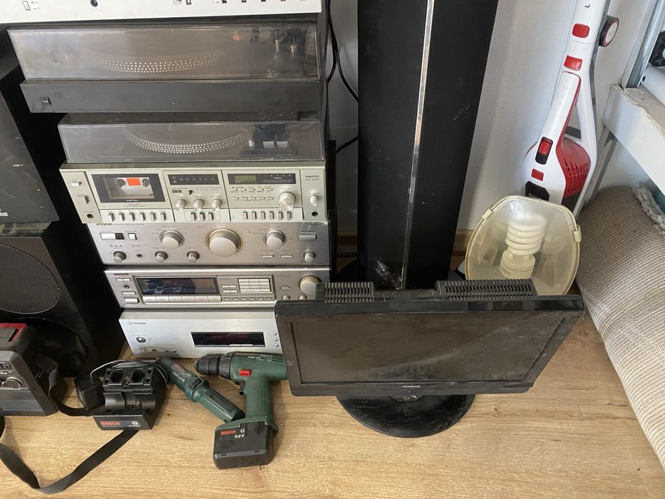 Statie / pick.up / orga / incarcatoare / scule / boxe