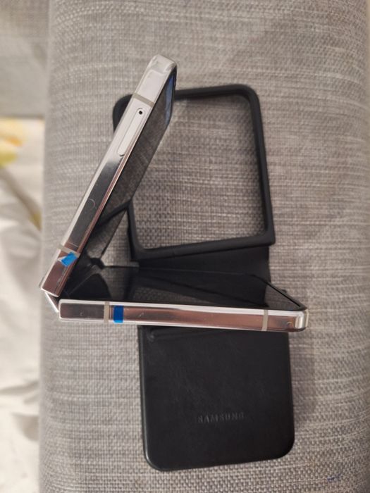 Samsung Galaxy Z Flip 5