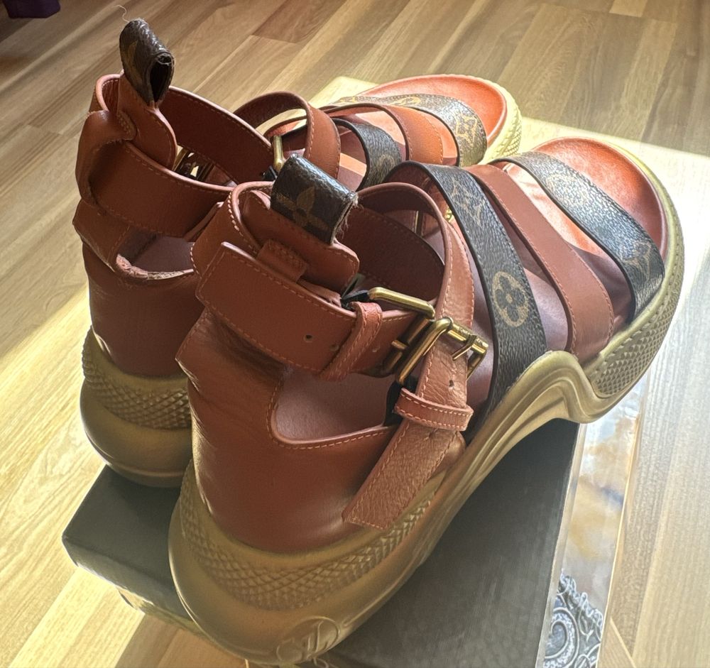 Сандали Louis Vuitton
