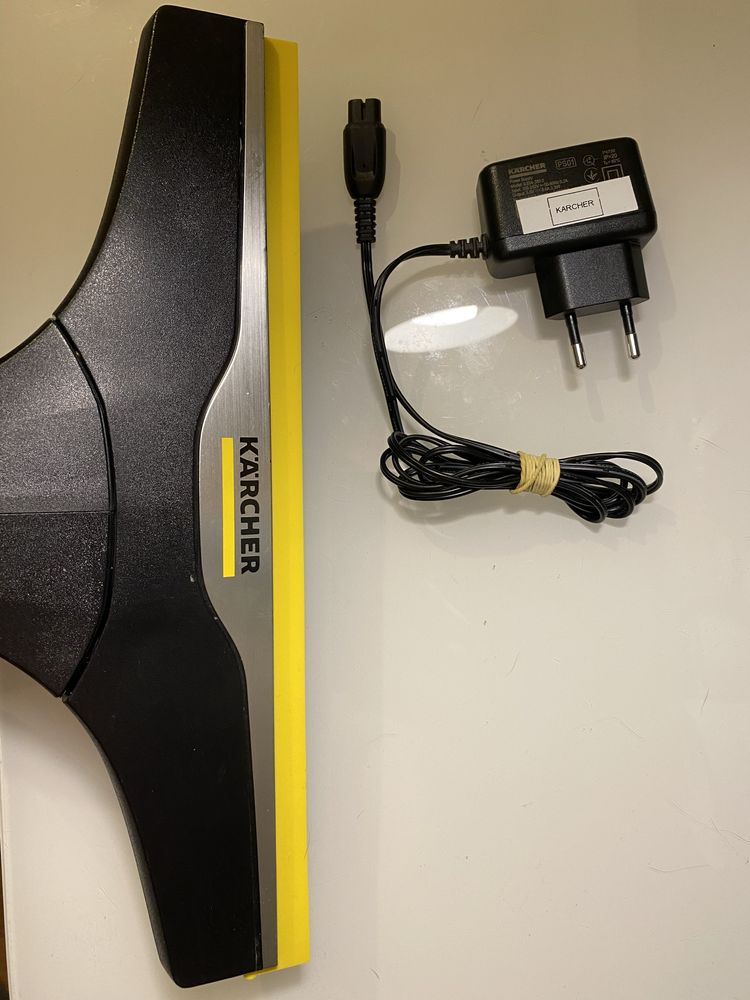 Aspirator geamuri Karcher WV2