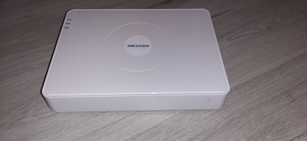 Hikvision 16 канала видео рекордер