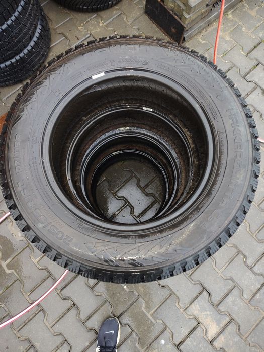 Anvelope Cauciucuri de iarna 205/65/16C Nokian Continental Bridgestone
