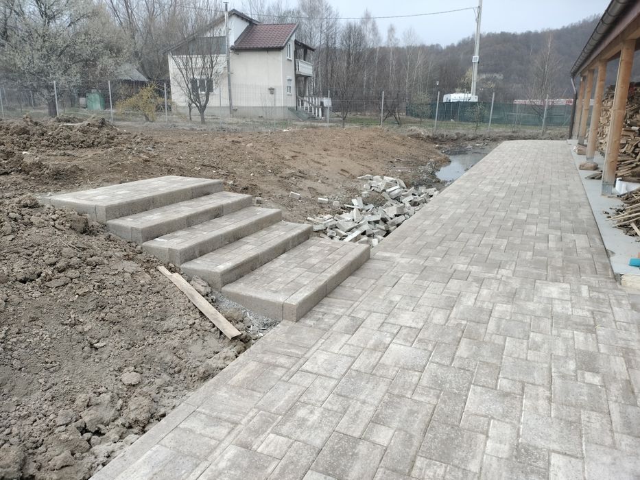 Montaj pavaje borduri rigole parcări terasamente
