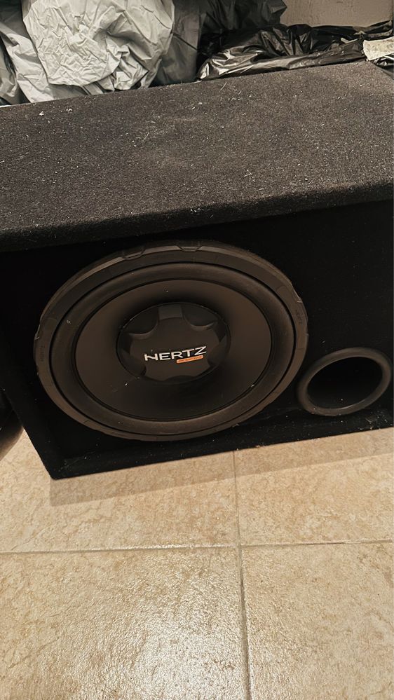 Бас каса Hertz 350W RMS