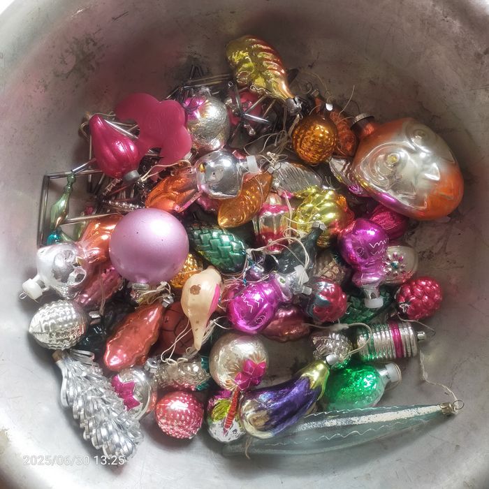 Продам игрушки елочные