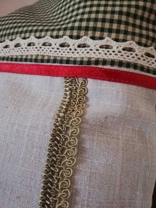 Коледни възглавници с бродерия РЪЧНА изработка