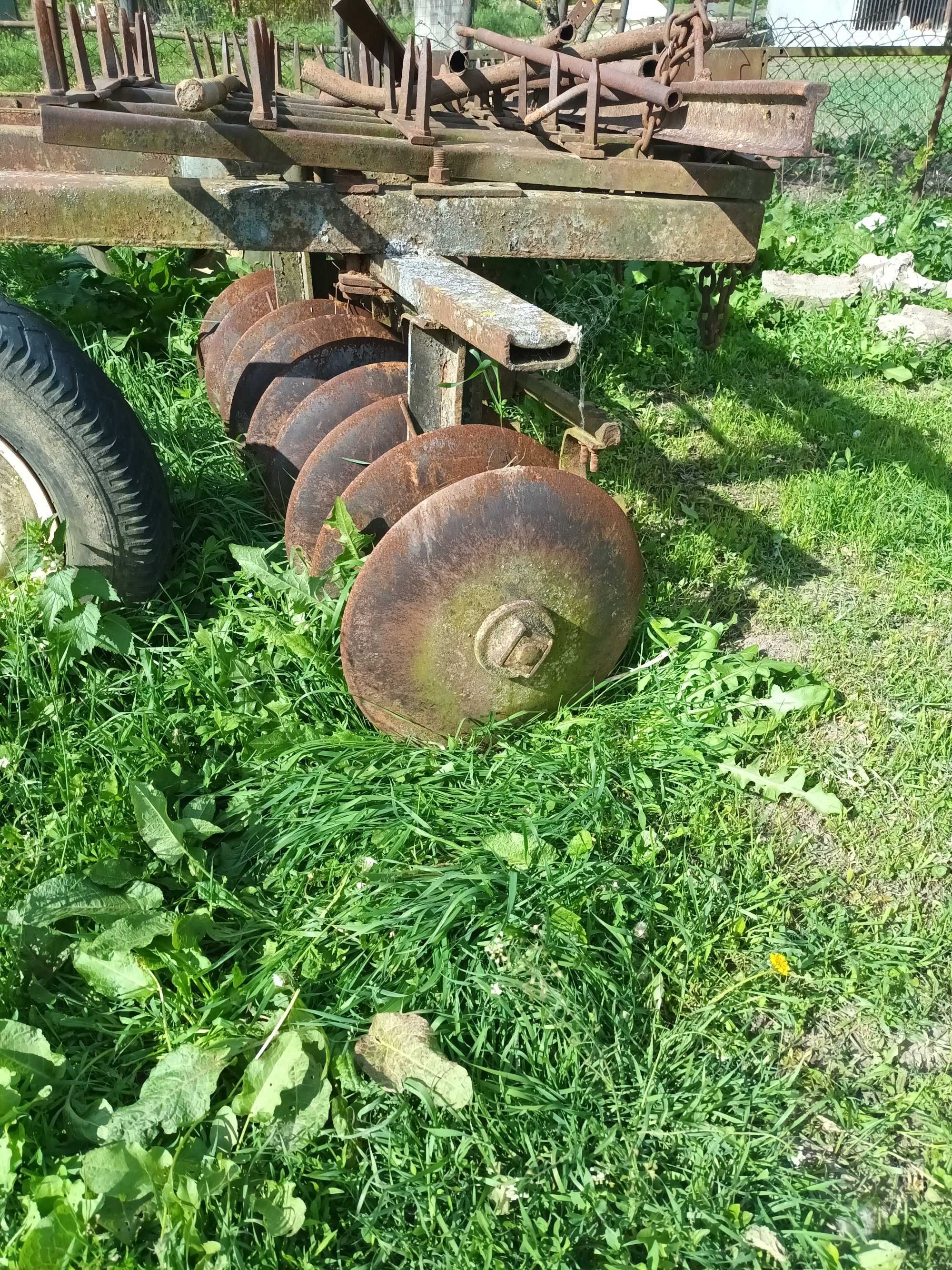 Disc tractor 650