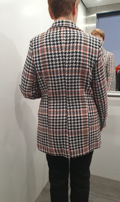 Дамско сако от пипит