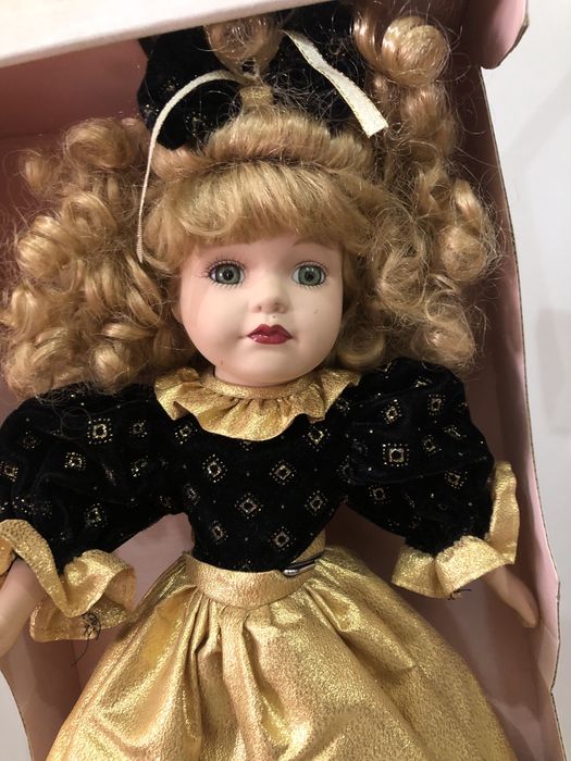 Винтажное керамическая кукла