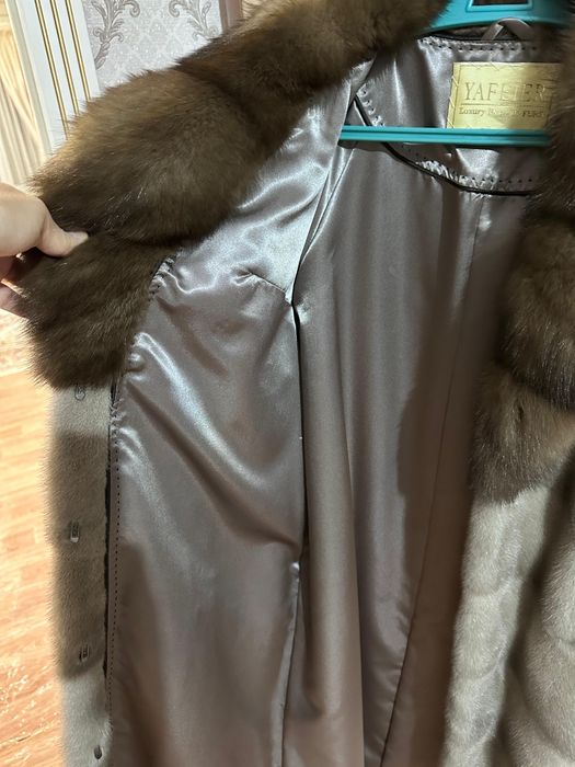 Продам шубу норковую