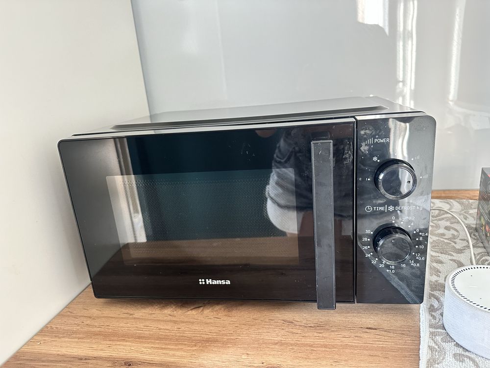Микроволновка Hansa