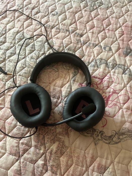 Гейминг слушалки JBL